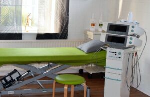 A picture o a physical therapy Setup in a clinic